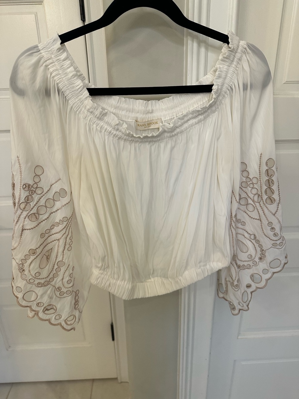 RAMY BROOK Embroidered Off the Shoulder Cropped Stretch Bell Sleeve Blouse Sz M